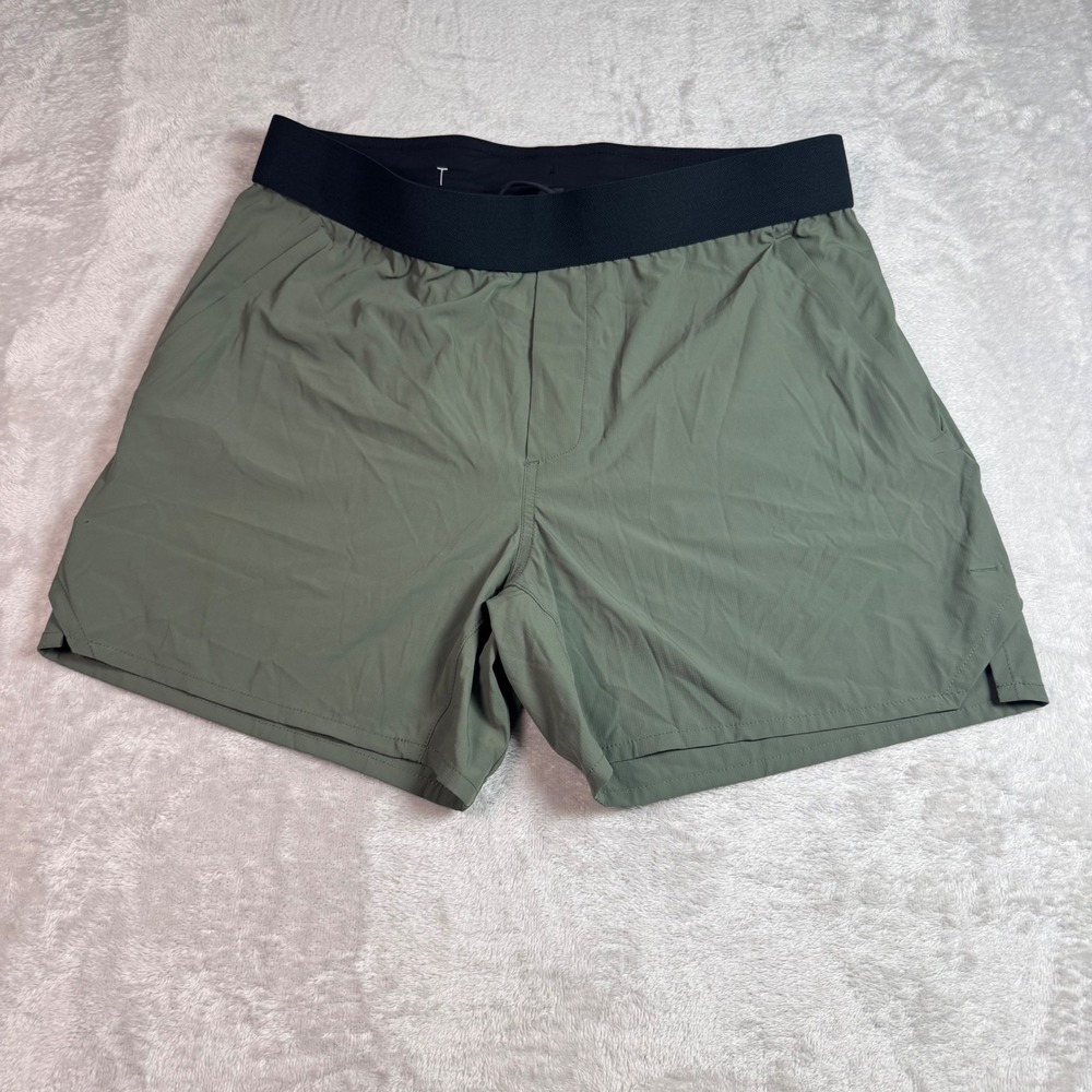 NWOT Ten Thousand Mens Tactical 5 inch Short M Green Unlined